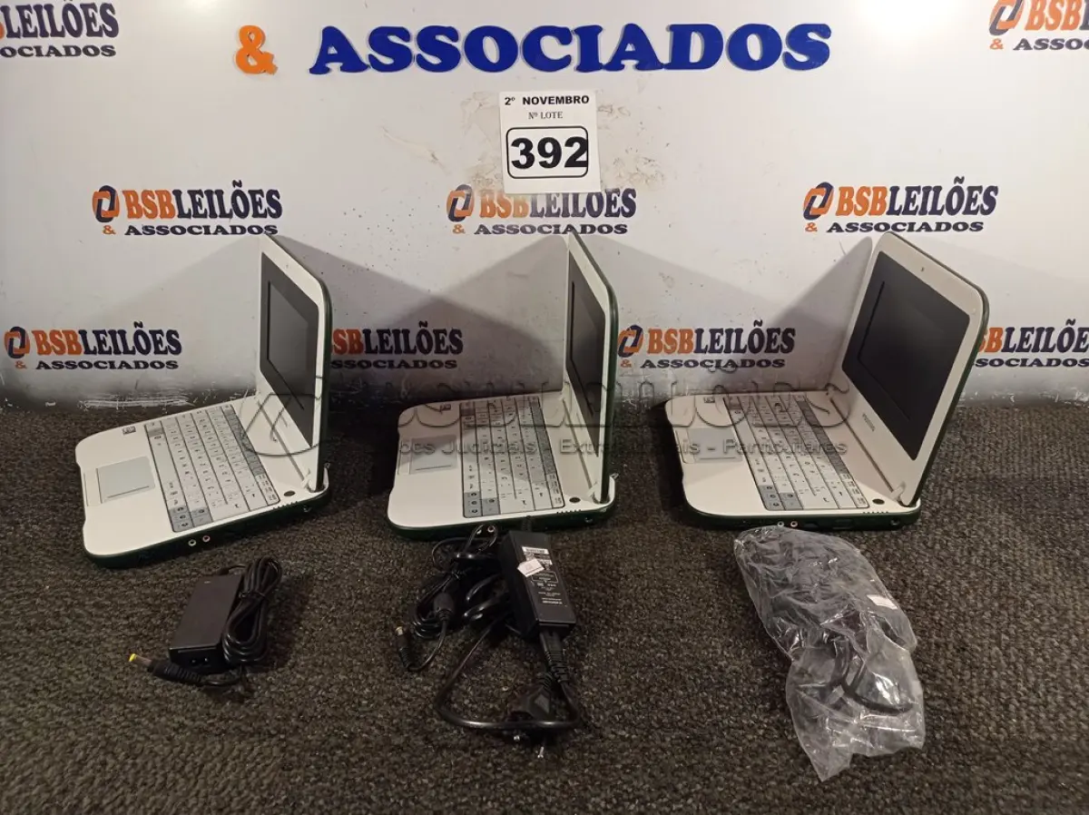 LOTE 392 - 03 NETBOOK’S MARCAS POSITIVO COM FONTE. (NO ESTADO) ATENÇÃO! FAZER A VISITAÇÃO ANTES DE ARREMATAR, NÃO SABEMOS SE FUNCIONA. LEILÃO NÃO TEM GARANTIA E NEM DEVOLUÇÃO, SUJEITO A POSSÍVEIS AVARIAS VISÍVEIS/OCULTAS E/OU AUSÊNCIA DE COMPONENTES.
