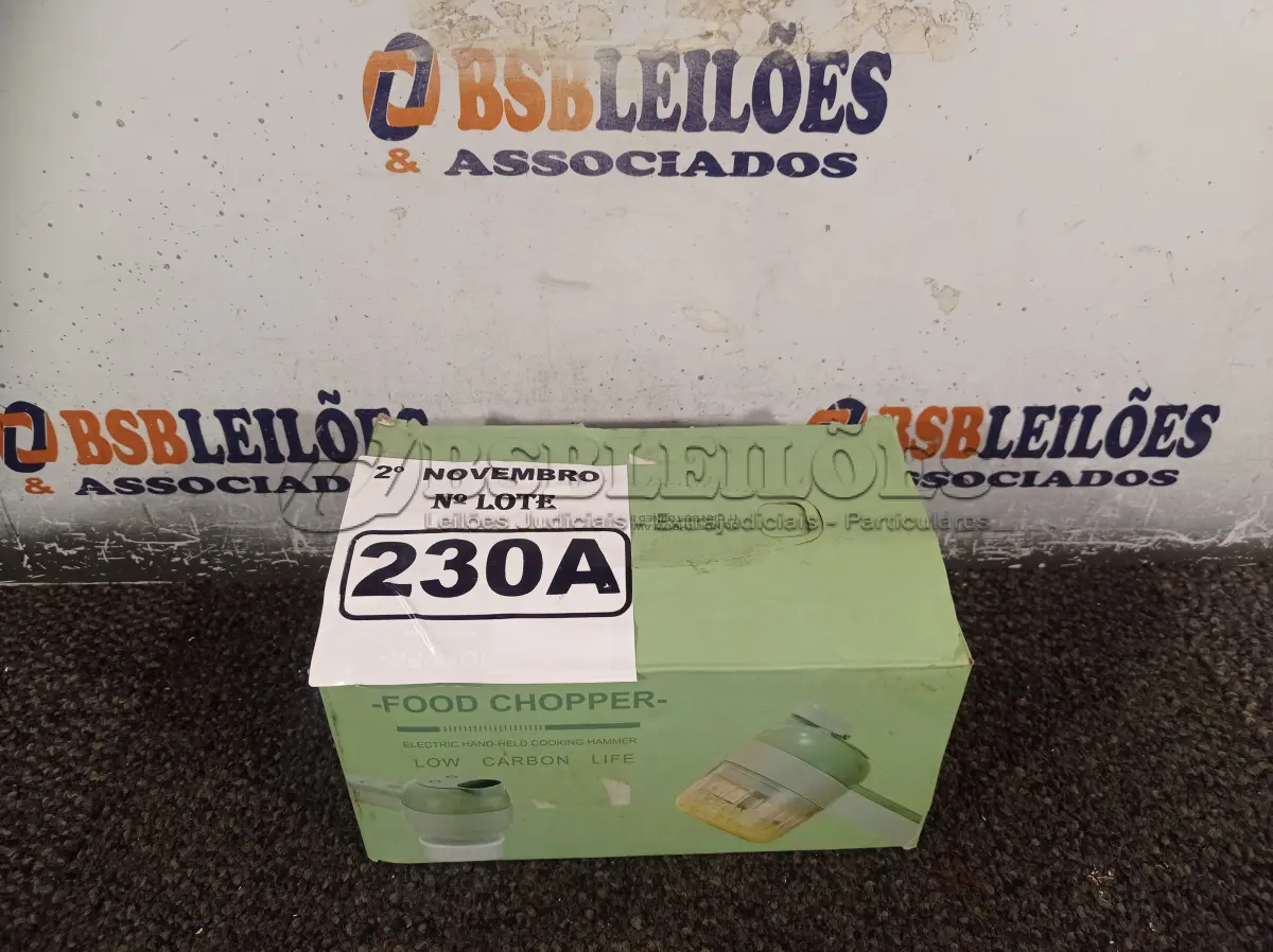 LOTE 230 - 01 TRITURADOR DE ALIMENTOS. (NO ESTADO) ATENÇÃO! FAZER A VISITAÇÃO ANTES DE ARREMATAR, NÃO SABEMOS SE FUNCIONA. LEILÃO NÃO TEM GARANTIA E NEM DEVOLUÇÃO, SUJEITO A POSSÍVEIS AVARIAS VISÍVEIS/OCULTAS E/OU AUSÊNCIA DE COMPONENTES.