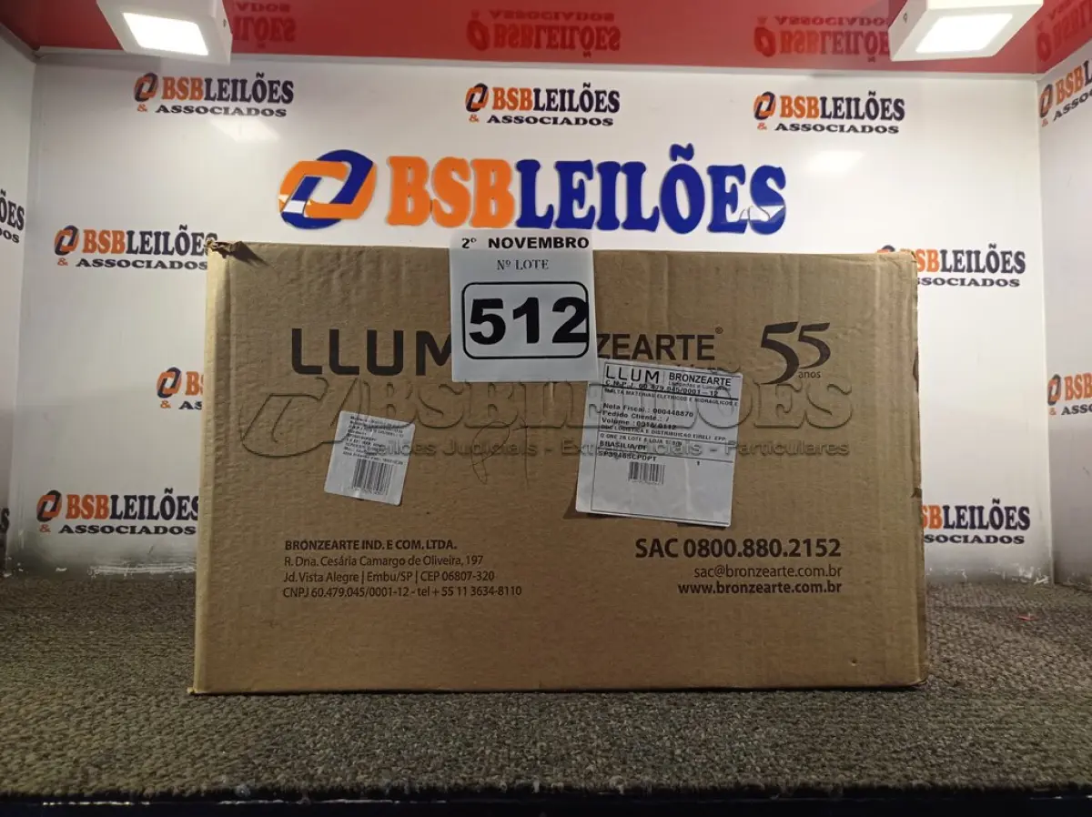 LOTE 512 - 01 LUMINÁRIA PENDENTE BRONZEARTE. (NO ESTADO) ATENÇÃO! FAZER A VISITAÇÃO ANTES DE ARREMATAR, NÃO SABEMOS SE FUNCIONA. LEILÃO NÃO TEM GARANTIA E NEM DEVOLUÇÃO, SUJEITO A POSSÍVEIS AVARIAS VISÍVEIS/OCULTAS E/OU AUSÊNCIA DE COMPONENTES.