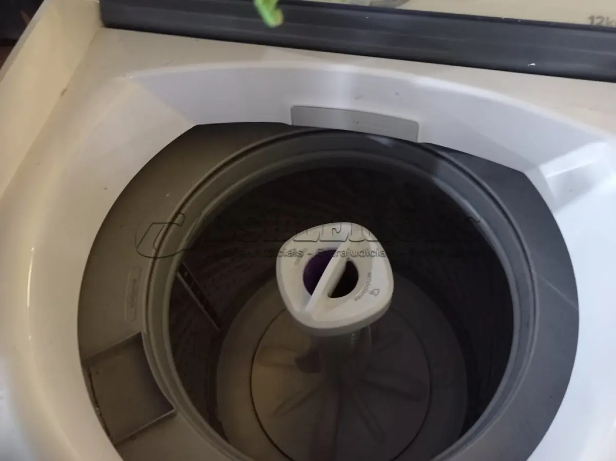 LOTE 505 - 01 MÁQUINA DE LAVAR MARCA CÔNSUL 12KG 220V. (NO ESTADO) ATENÇÃO! FAZER A VISITAÇÃO ANTES DE ARREMATAR, NÃO SABEMOS SE FUNCIONA. LEILÃO NÃO TEM GARANTIA E NEM DEVOLUÇÃO, SUJEITO A POSSÍVEIS AVARIAS VISÍVEIS/OCULTAS E/OU AUSÊNCIA DE COMPONENTES.