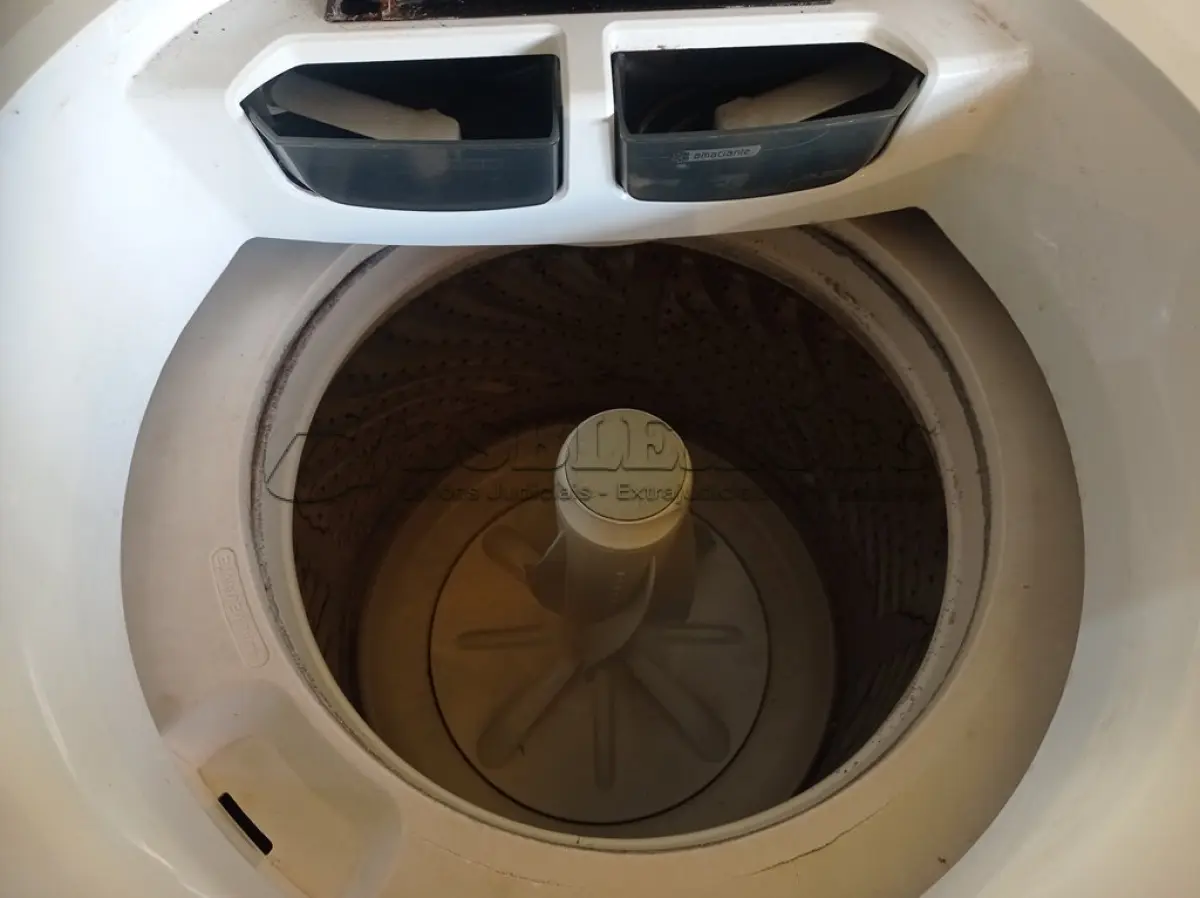 LOTE 422 - 01 MÁQUINA DE LAVAR BRASTEMP 11,5KG 220V. (NO ESTADO) ATENÇÃO! FAZER A VISITAÇÃO ANTES DE ARREMATAR, NÃO SABEMOS SE FUNCIONA. LEILÃO NÃO TEM GARANTIA E NEM DEVOLUÇÃO, SUJEITO A POSSÍVEIS AVARIAS VISÍVEIS/OCULTAS E/OU AUSÊNCIA DE COMPONENTES.