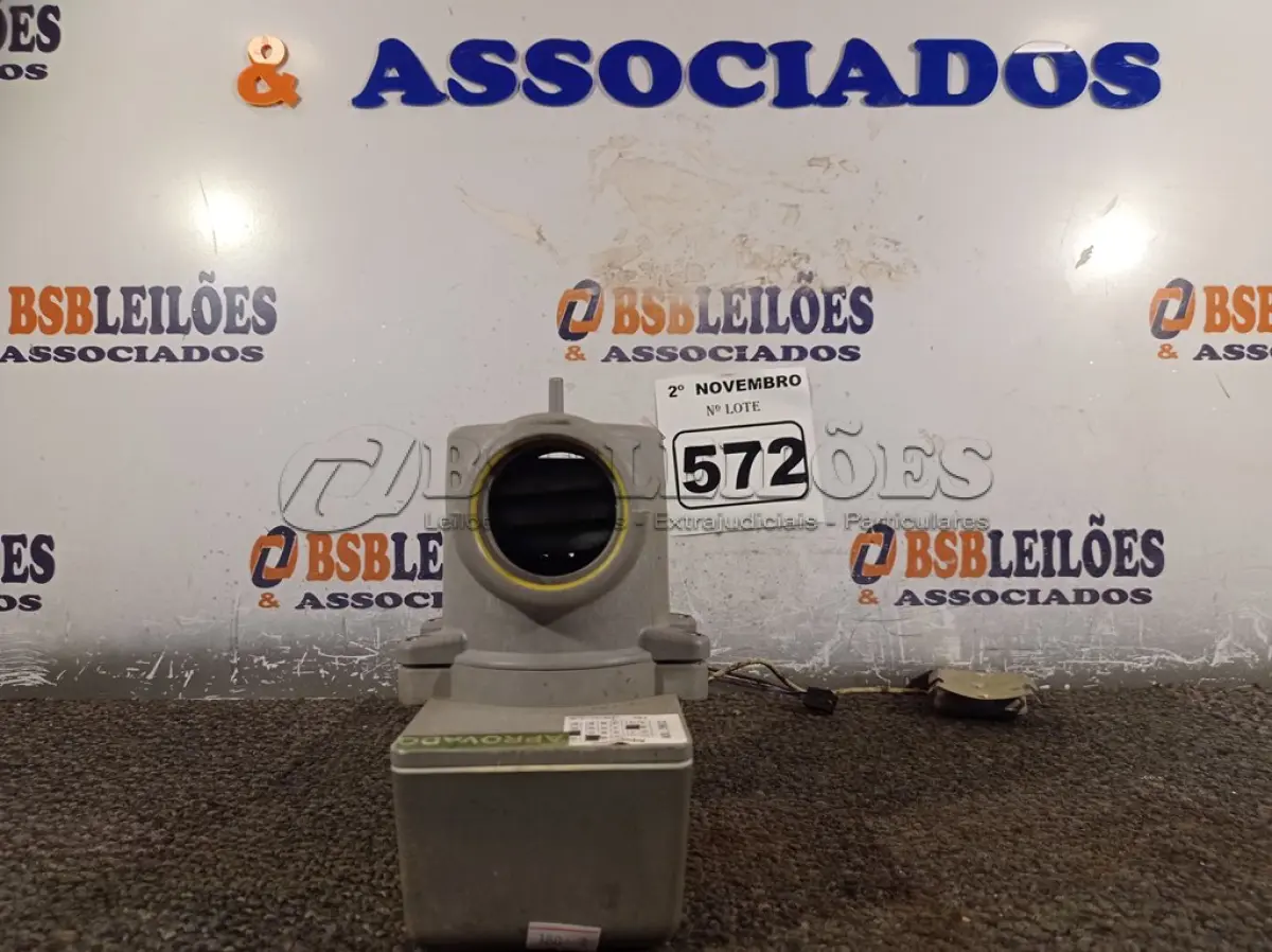 LOTE 572 - 01 AQUECEDOR PARA BANHEIRA DE HIDROMASSAGEM. (NO ESTADO) ATENÇÃO! FAZER A VISITAÇÃO ANTES DE ARREMATAR, NÃO SABEMOS SE FUNCIONA. LEILÃO NÃO TEM GARANTIA E NEM DEVOLUÇÃO, SUJEITO A POSSÍVEIS AVARIAS VISÍVEIS/OCULTAS E/OU AUSÊNCIA DE COMPONENTES.