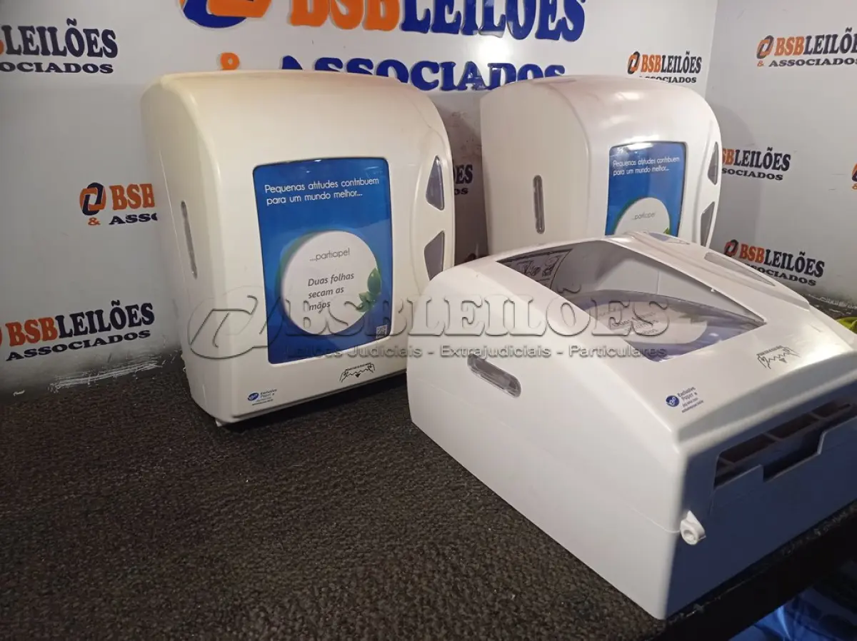 LOTE 538 - 03 DISPENSES PARA PAPEL TOALHA. (NO ESTADO) ATENÇÃO! FAZER A VISITAÇÃO ANTES DE ARREMATAR, NÃO SABEMOS SE FUNCIONA. LEILÃO NÃO TEM GARANTIA E NEM DEVOLUÇÃO, SUJEITO A POSSÍVEIS AVARIAS VISÍVEIS/OCULTAS E/OU AUSÊNCIA DE COMPONENTES.
