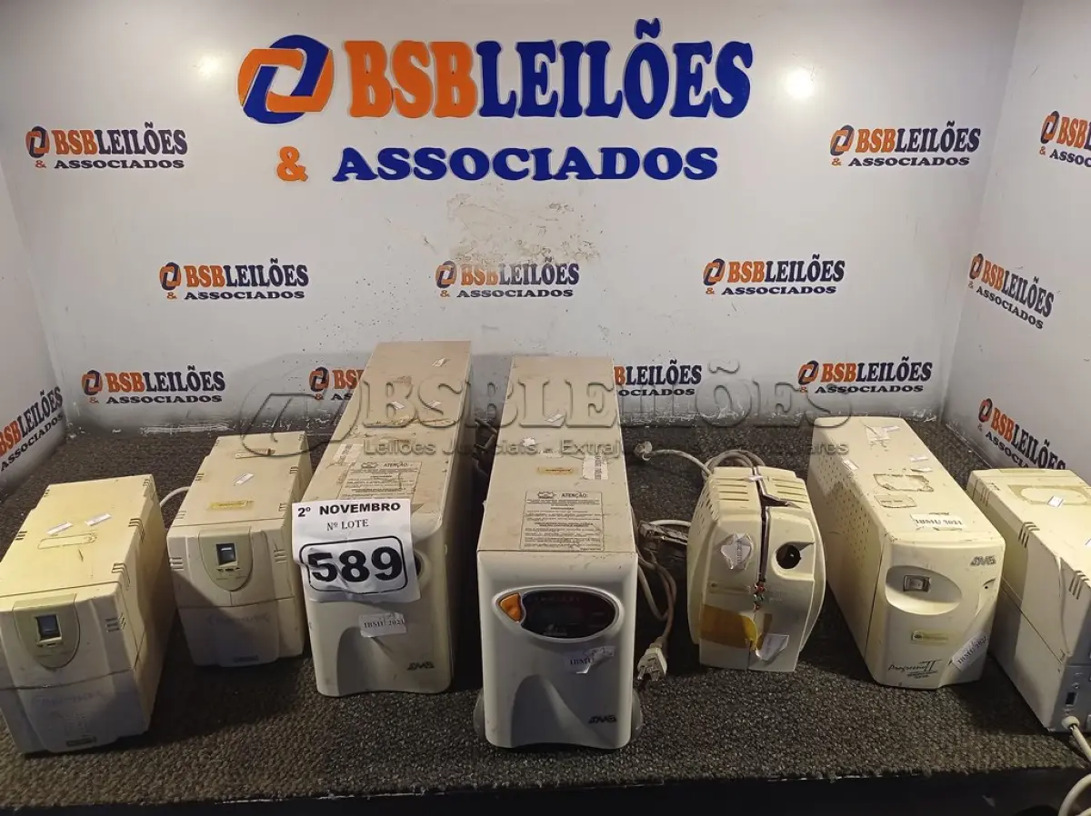 LOTE 589 - 02 NOBREAKS E 02 ESTABILIZADORES MARCAS E MODELOS DIVERSOS. (NO ESTADO) ATENÇÃO! FAZER A VISITAÇÃO ANTES DE ARREMATAR, NÃO SABEMOS SE FUNCIONA. LEILÃO NÃO TEM GARANTIA E NEM DEVOLUÇÃO, SUJEITO A POSSÍVEIS AVARIAS VISÍVEIS/OCULTAS E/OU AUSÊNCIA DE COMPONENTES.