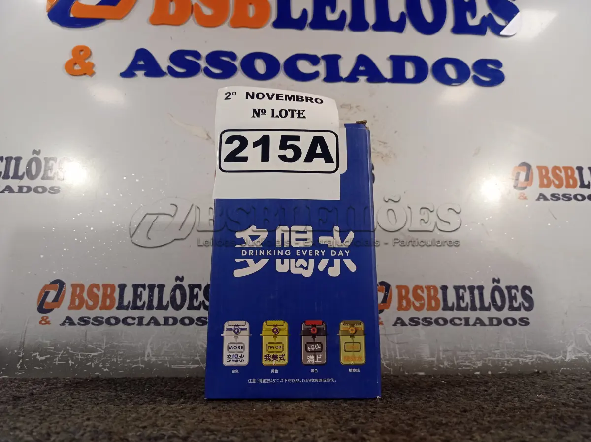 LOTE 215 - 01 GARRAFA PARA CRIANÇA. (NO ESTADO) ATENÇÃO! FAZER A VISITAÇÃO ANTES DE ARREMATAR, NÃO SABEMOS SE FUNCIONA. LEILÃO NÃO TEM GARANTIA E NEM DEVOLUÇÃO, SUJEITO A POSSÍVEIS AVARIAS VISÍVEIS/OCULTAS E/OU AUSÊNCIA DE COMPONENTES.