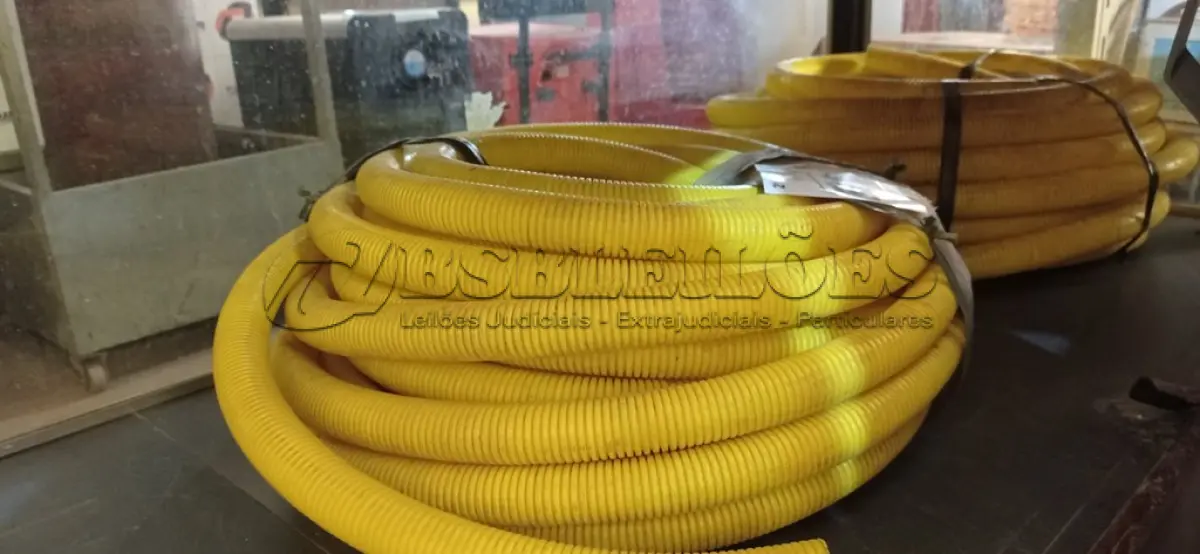 LOTE 576 - 02 ROLOS DE MANGUEIRA CORRUGADA. (NO ESTADO) ATENÇÃO! FAZER A VISITAÇÃO ANTES DE ARREMATAR, NÃO SABEMOS SE FUNCIONA. LEILÃO NÃO TEM GARANTIA E NEM DEVOLUÇÃO, SUJEITO A POSSÍVEIS AVARIAS VISÍVEIS/OCULTAS E/OU AUSÊNCIA DE COMPONENTES.