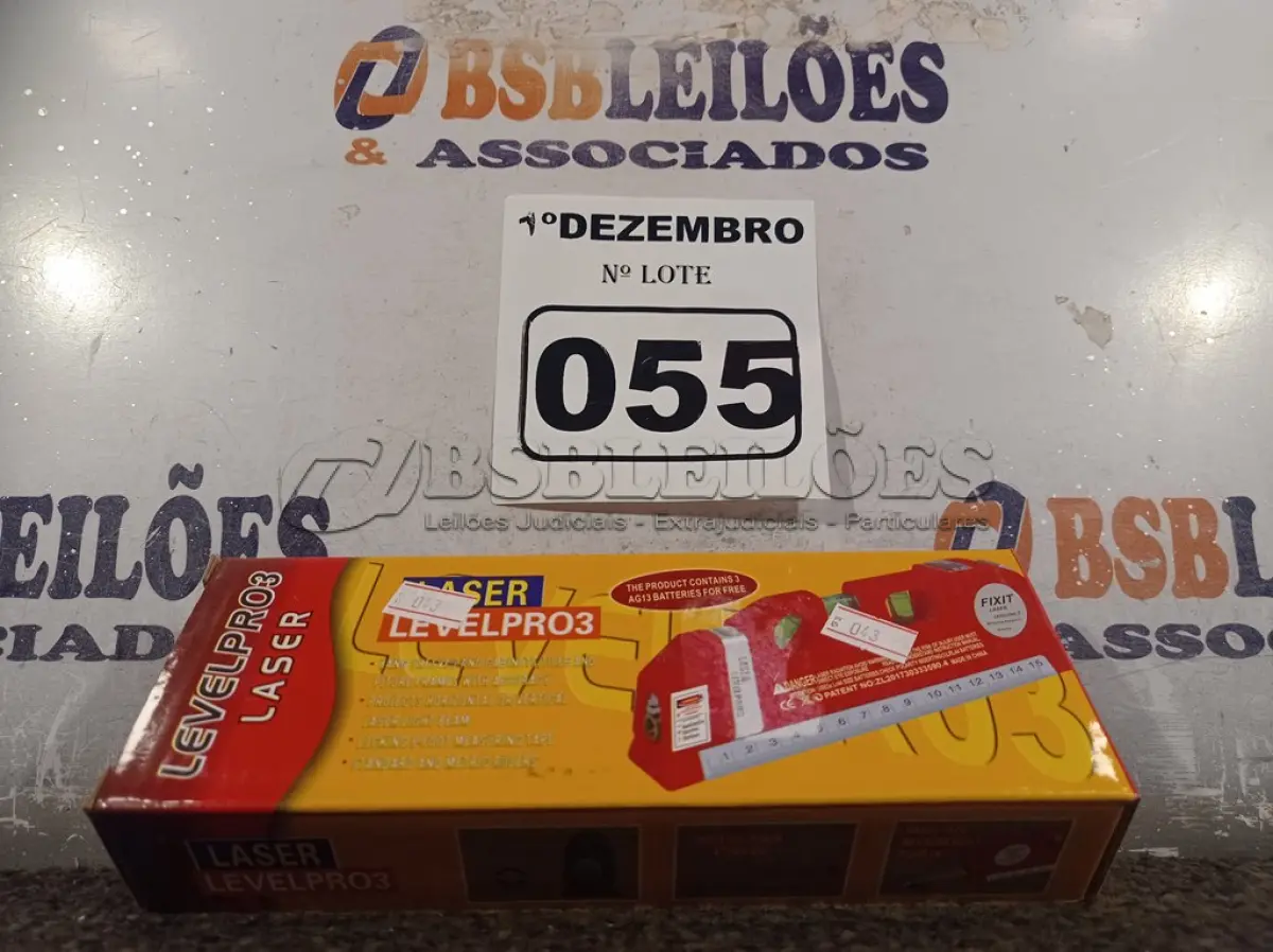 LOTE 055 - 01 TRENA LASER LEVEL PRO03. (NO ESTADO) ATENÇÃO! FAZER A VISITAÇÃO ANTES DE ARREMATAR, NÃO SABEMOS SE FUNCIONA. LEILÃO NÃO TEM GARANTIA E NEM DEVOLUÇÃO, SUJEITO A POSSÍVEIS AVARIAS VISÍVEIS/OCULTAS E/OU AUSÊNCIA DE COMPONENTES.