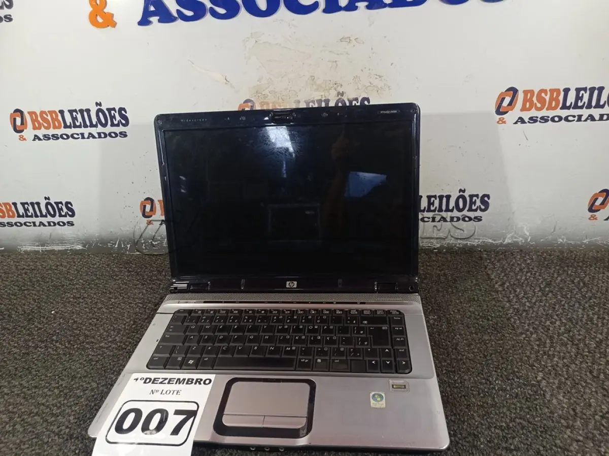 LOTE 007 - 01 NOTEBOOK MARCA HP. (NO ESTADO) ATENÇÃO! FAZER A VISITAÇÃO ANTES DE ARREMATAR, NÃO SABEMOS SE FUNCIONA. LEILÃO NÃO TEM GARANTIA E NEM DEVOLUÇÃO, SUJEITO A POSSÍVEIS AVARIAS VISÍVEIS/OCULTAS E/OU AUSÊNCIA DE COMPONENTES.