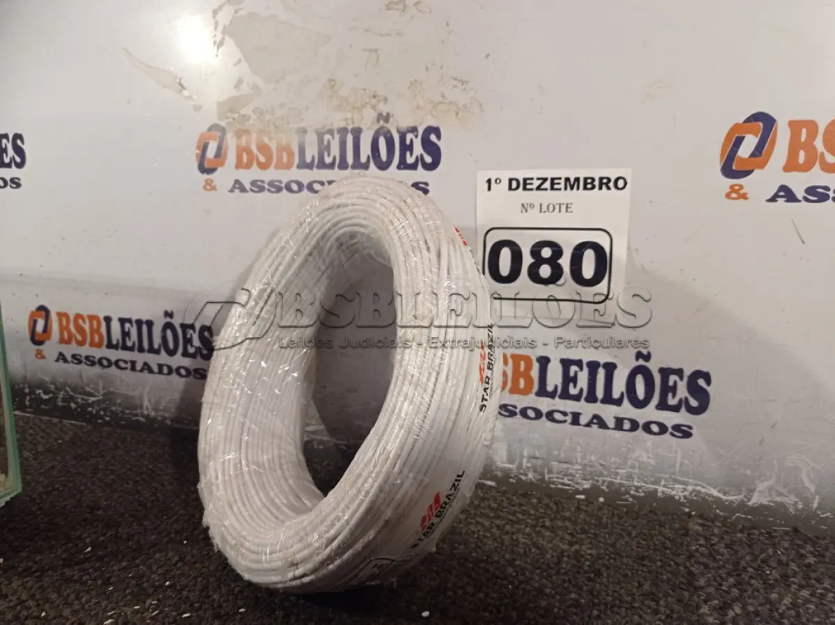 LOTE 080 - 01 ROLO DE CABO FLEXÍVEL 100M 1X2,5MM NA COR BRANCA(NOVO). (NO ESTADO) ATENÇÃO! FAZER A VISITAÇÃO ANTES DE ARREMATAR, NÃO SABEMOS SE FUNCIONA. LEILÃO NÃO TEM GARANTIA E NEM DEVOLUÇÃO, SUJEITO A POSSÍVEIS AVARIAS VISÍVEIS/OCULTAS E/OU AUSÊNCIA DE COMPONENTES.