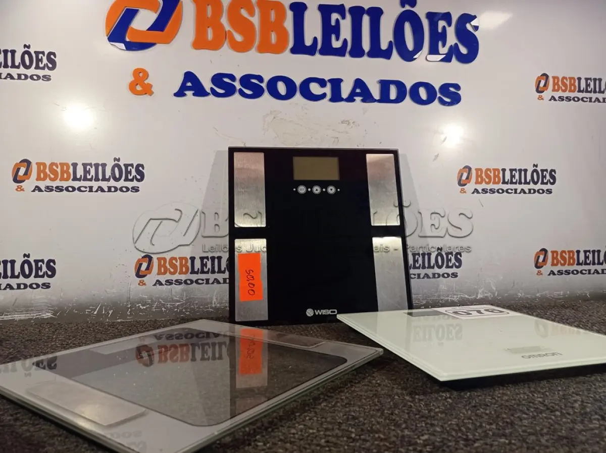 LOTE 076 - 03 BALANÇAS DE USO DOMÉSTICO. (NO ESTADO) ATENÇÃO! FAZER A VISITAÇÃO ANTES DE ARREMATAR, NÃO SABEMOS SE FUNCIONA. LEILÃO NÃO TEM GARANTIA E NEM DEVOLUÇÃO, SUJEITO A POSSÍVEIS AVARIAS VISÍVEIS/OCULTAS E/OU AUSÊNCIA DE COMPONENTES.