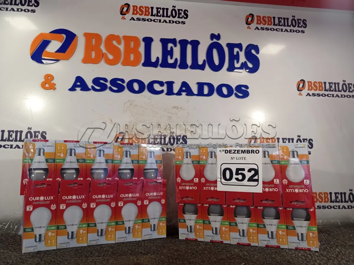 LOTE 052 - 20 LÂMPADAS DE LED 9W SOQUETE E22. (NO ESTADO) ATENÇÃO! FAZER A VISITAÇÃO ANTES DE ARREMATAR, NÃO SABEMOS SE FUNCIONA. LEILÃO NÃO TEM GARANTIA E NEM DEVOLUÇÃO, SUJEITO A POSSÍVEIS AVARIAS VISÍVEIS/OCULTAS E/OU AUSÊNCIA DE COMPONENTES.