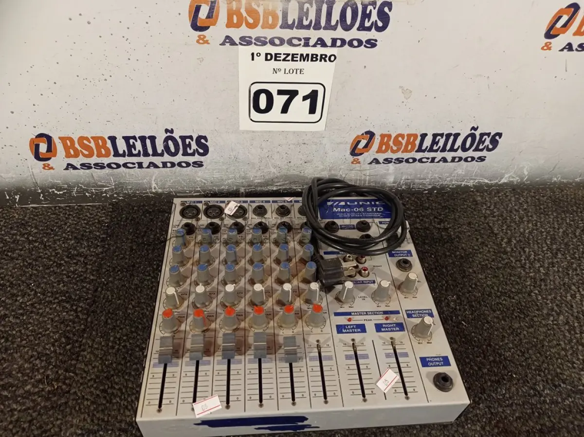 LOTE 071 - 01 MESA DE SOM UNIC MAC-06 STD. (NO ESTADO) ATENÇÃO! FAZER A VISITAÇÃO ANTES DE ARREMATAR, NÃO SABEMOS SE FUNCIONA. LEILÃO NÃO TEM GARANTIA E NEM DEVOLUÇÃO, SUJEITO A POSSÍVEIS AVARIAS VISÍVEIS/OCULTAS E/OU AUSÊNCIA DE COMPONENTES.