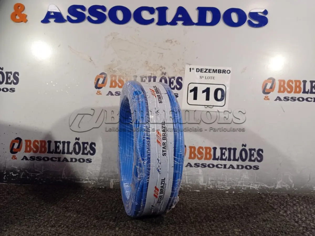 LOTE 110 - 01 ROLO DE CABO FLEXÍVEL 100M 1X2,5MM NA COR AZUL(NOVO). (NO ESTADO) ATENÇÃO! FAZER A VISITAÇÃO ANTES DE ARREMATAR, NÃO SABEMOS SE FUNCIONA. LEILÃO NÃO TEM GARANTIA E NEM DEVOLUÇÃO, SUJEITO A POSSÍVEIS AVARIAS VISÍVEIS/OCULTAS E/OU AUSÊNCIA DE COMPONENTES.