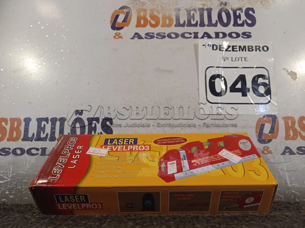 LOTE 046 - 01 TRENA LASER LEVEL PRO03. (NO ESTADO) ATENÇÃO! FAZER A VISITAÇÃO ANTES DE ARREMATAR, NÃO SABEMOS SE FUNCIONA. LEILÃO NÃO TEM GARANTIA E NEM DEVOLUÇÃO, SUJEITO A POSSÍVEIS AVARIAS VISÍVEIS/OCULTAS E/OU AUSÊNCIA DE COMPONENTES.