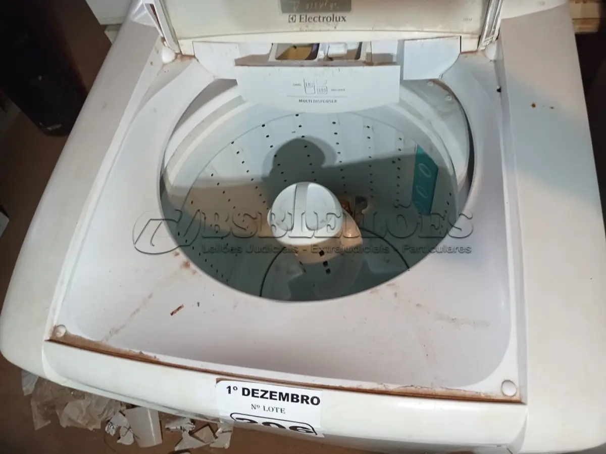 LOTE 205 - 01 FORMÃO,01 LIMA CHATA 6” E 01 CHAVE COM 06 PONTAS INTERCAMBIÁVEIS. (NO ESTADO) ATENÇÃO! FAZER A VISITAÇÃO ANTES DE ARREMATAR, NÃO SABEMOS SE FUNCIONA. LEILÃO NÃO TEM GARANTIA E NEM DEVOLUÇÃO, SUJEITO A POSSÍVEIS AVARIAS VISÍVEIS/OCULTAS E/OU AUSÊNCIA DE COMPONENTES.