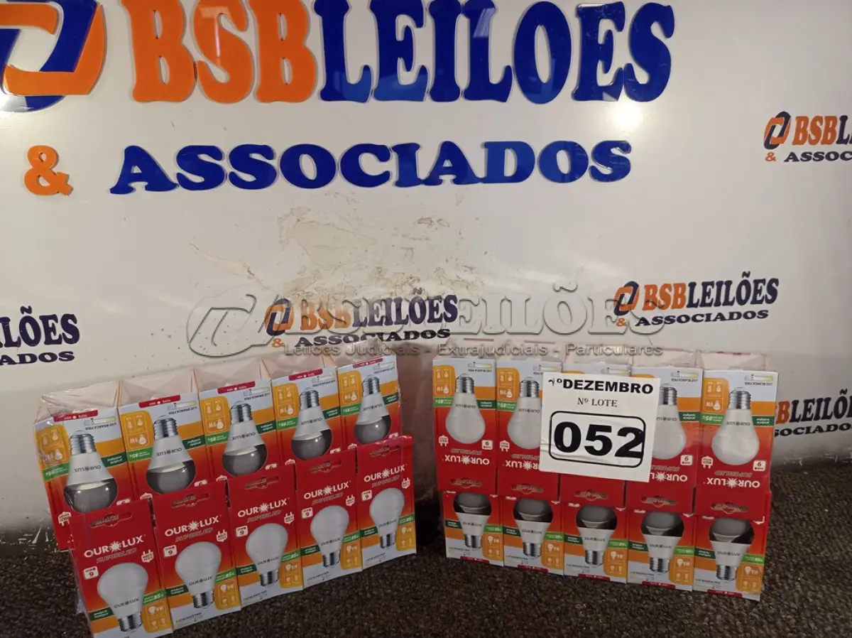 LOTE 052 - 20 LÂMPADAS DE LED 9W SOQUETE E22. (NO ESTADO) ATENÇÃO! FAZER A VISITAÇÃO ANTES DE ARREMATAR, NÃO SABEMOS SE FUNCIONA. LEILÃO NÃO TEM GARANTIA E NEM DEVOLUÇÃO, SUJEITO A POSSÍVEIS AVARIAS VISÍVEIS/OCULTAS E/OU AUSÊNCIA DE COMPONENTES.