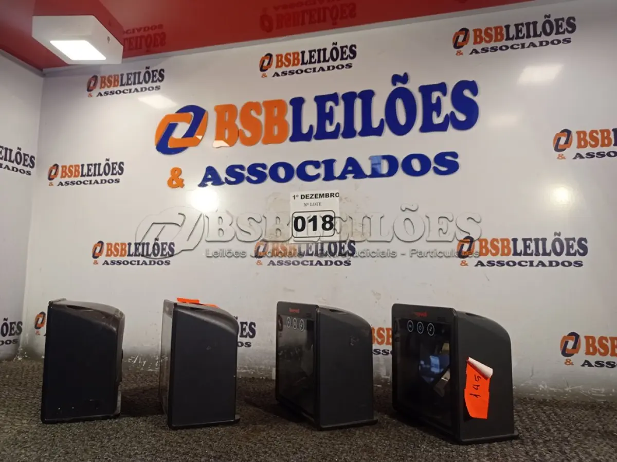 LOTE 018 - 04 LEITORES DE CÓDIGO DE BARRAS. (NO ESTADO) ATENÇÃO! FAZER A VISITAÇÃO ANTES DE ARREMATAR, NÃO SABEMOS SE FUNCIONA. LEILÃO NÃO TEM GARANTIA E NEM DEVOLUÇÃO, SUJEITO A POSSÍVEIS AVARIAS VISÍVEIS/OCULTAS E/OU AUSÊNCIA DE COMPONENTES.