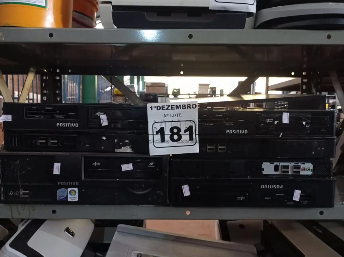 LOTE 181 - 04 CPU’S MARCAS POSITIVO. (NO ESTADO) ATENÇÃO! FAZER A VISITAÇÃO ANTES DE ARREMATAR, NÃO SABEMOS SE FUNCIONA. LEILÃO NÃO TEM GARANTIA E NEM DEVOLUÇÃO, SUJEITO A POSSÍVEIS AVARIAS VISÍVEIS/OCULTAS E/OU AUSÊNCIA DE COMPONENTES.