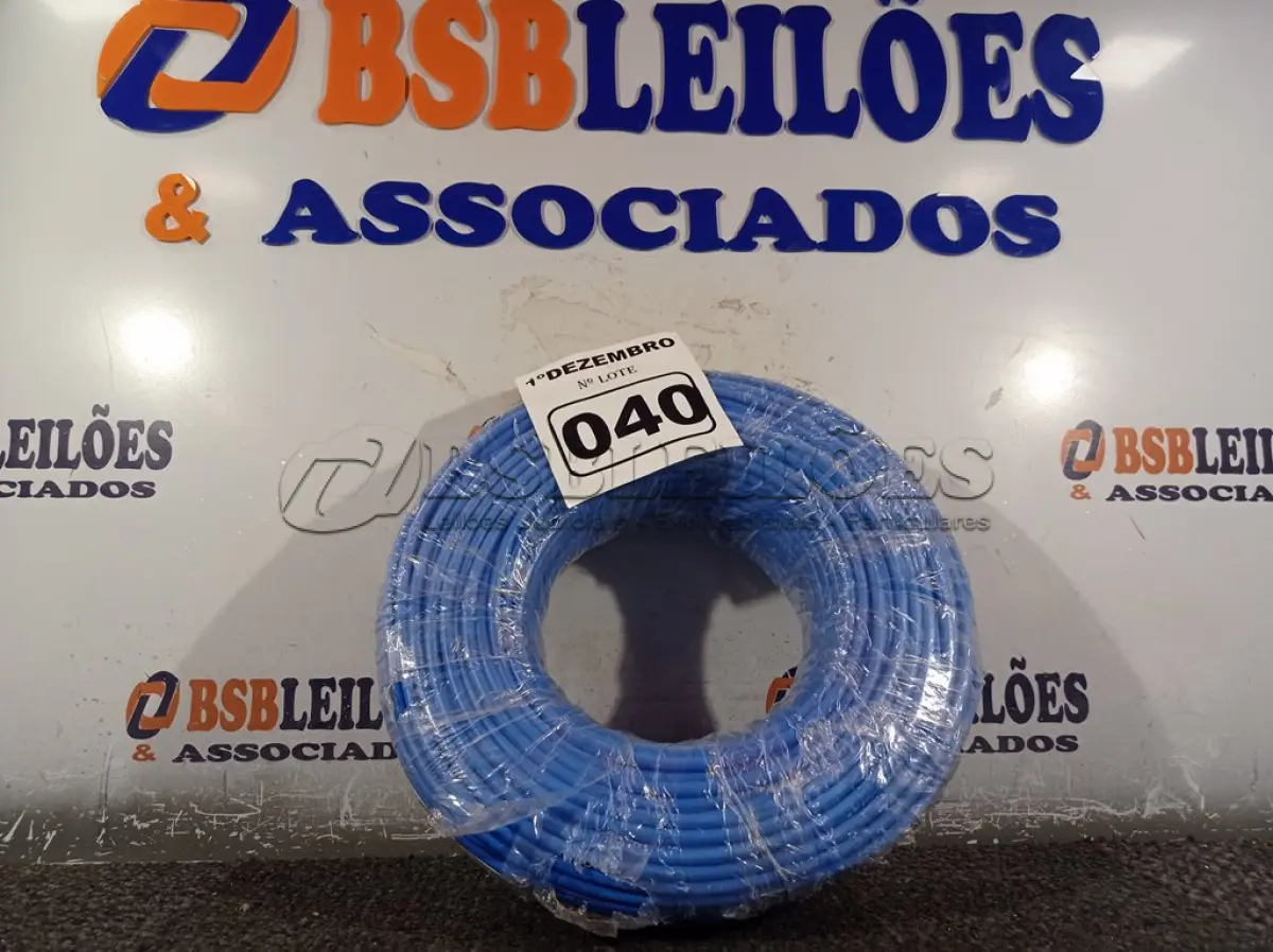 LOTE 040 - 01 ROLO DE CABO FLEXÍVEL 100M 1X10MM NA COR AZUL(NOVO). (NO ESTADO) ATENÇÃO! FAZER A VISITAÇÃO ANTES DE ARREMATAR, NÃO SABEMOS SE FUNCIONA. LEILÃO NÃO TEM GARANTIA E NEM DEVOLUÇÃO, SUJEITO A POSSÍVEIS AVARIAS VISÍVEIS/OCULTAS E/OU AUSÊNCIA DE COMPONENTES.