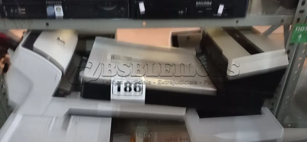 LOTE 186 - 04 SCANERS. (NO ESTADO) ATENÇÃO! FAZER A VISITAÇÃO ANTES DE ARREMATAR, NÃO SABEMOS SE FUNCIONA. LEILÃO NÃO TEM GARANTIA E NEM DEVOLUÇÃO, SUJEITO A POSSÍVEIS AVARIAS VISÍVEIS/OCULTAS E/OU AUSÊNCIA DE COMPONENTES.