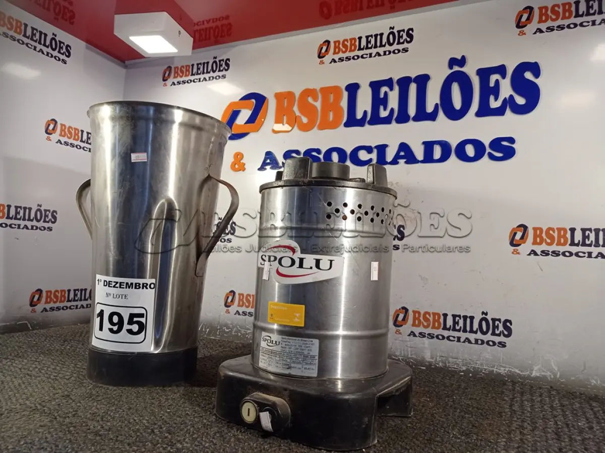 LOTE 195 - 01 LIQUIDIFICADOR INDUSTRIAL MARCA SPOLU. (NO ESTADO) ATENÇÃO! FAZER A VISITAÇÃO ANTES DE ARREMATAR, NÃO SABEMOS SE FUNCIONA. LEILÃO NÃO TEM GARANTIA E NEM DEVOLUÇÃO, SUJEITO A POSSÍVEIS AVARIAS VISÍVEIS/OCULTAS E/OU AUSÊNCIA DE COMPONENTES.