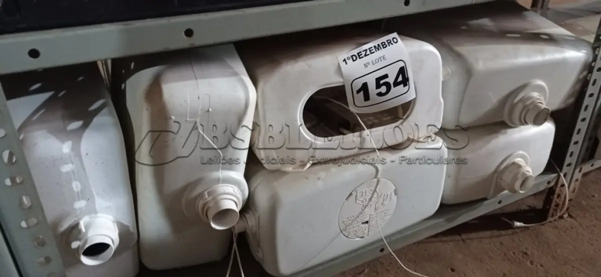 LOTE 154 - 06 CAIXAS DE DESCARGA MARCAS E MODELOS DIVERSOS. (NO ESTADO) ATENÇÃO! FAZER A VISITAÇÃO ANTES DE ARREMATAR, NÃO SABEMOS SE FUNCIONA. LEILÃO NÃO TEM GARANTIA E NEM DEVOLUÇÃO, SUJEITO A POSSÍVEIS AVARIAS VISÍVEIS/OCULTAS E/OU AUSÊNCIA DE COMPONENTES.