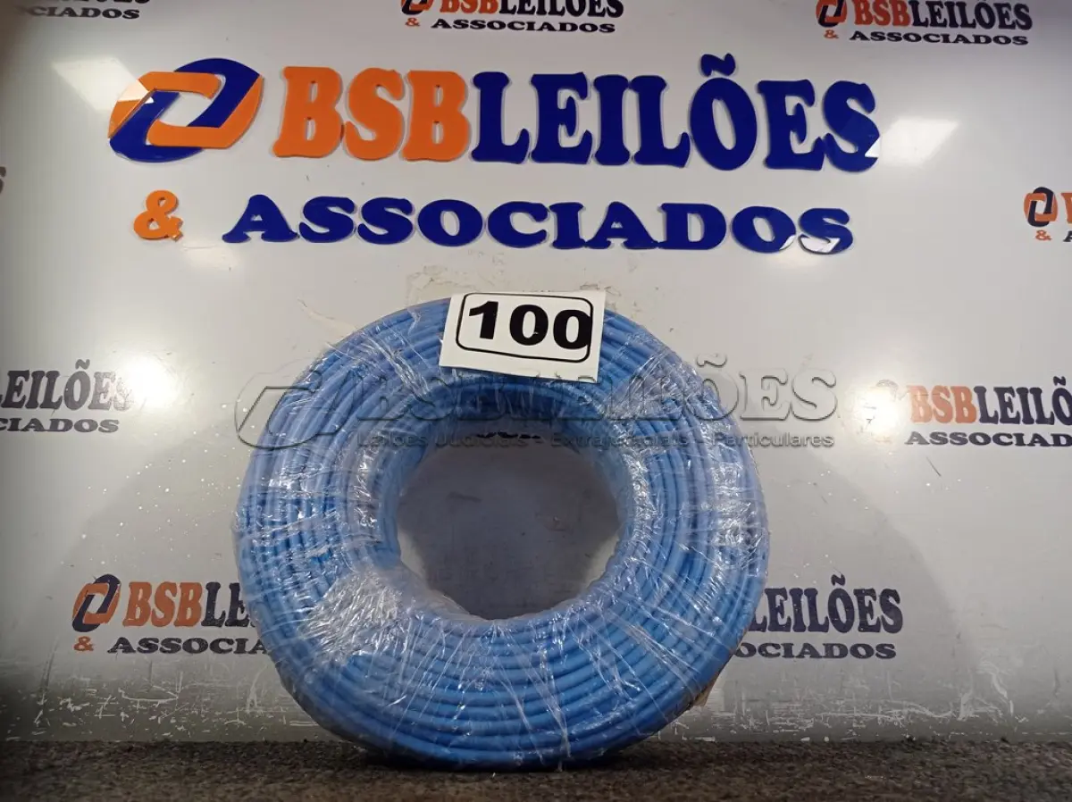 LOTE 100 - 01 ROLO DE CABO FLEXÍVEL 100M 1X10MM NA COR AZUL(NOVO). (NO ESTADO) ATENÇÃO! FAZER A VISITAÇÃO ANTES DE ARREMATAR, NÃO SABEMOS SE FUNCIONA. LEILÃO NÃO TEM GARANTIA E NEM DEVOLUÇÃO, SUJEITO A POSSÍVEIS AVARIAS VISÍVEIS/OCULTAS E/OU AUSÊNCIA DE COMPONENTES.