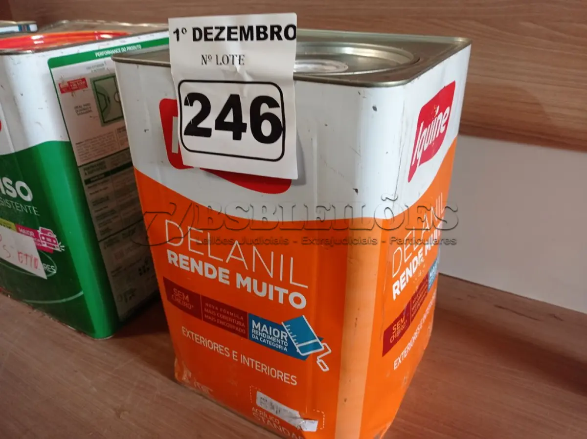 LOTE 246 - 01 LATA DE TINTA IQUINE DELANIL RENDE MUITO 18L FOSCO BASE “C”. (NO ESTADO) ATENÇÃO! FAZER A VISITAÇÃO ANTES DE ARREMATAR, NÃO SABEMOS SE FUNCIONA. LEILÃO NÃO TEM GARANTIA E NEM DEVOLUÇÃO, SUJEITO A POSSÍVEIS AVARIAS VISÍVEIS/OCULTAS E/OU AUSÊNCIA DE COMPONENTES.