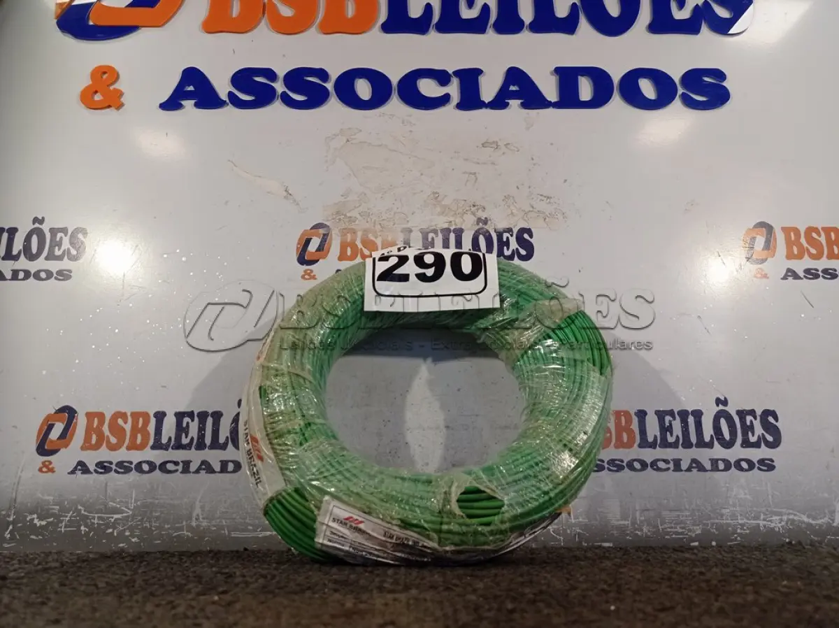 LOTE 290 - 01 ROLO DE CABO FLEXÍVEL 100M 1X2,5MM NA COR VERDE(NOVO). (NO ESTADO) ATENÇÃO! FAZER A VISITAÇÃO ANTES DE ARREMATAR, NÃO SABEMOS SE FUNCIONA. LEILÃO NÃO TEM GARANTIA E NEM DEVOLUÇÃO, SUJEITO A POSSÍVEIS AVARIAS VISÍVEIS/OCULTAS E/OU AUSÊNCIA DE COMPONENTES.