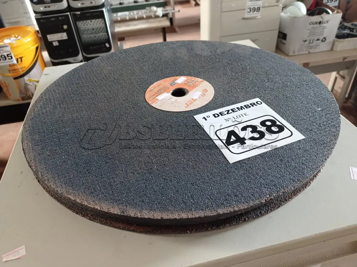 LOTE 438 - 05 DISCOS DE CORTE REFORÇADO. (NO ESTADO) ATENÇÃO! FAZER A VISITAÇÃO ANTES DE ARREMATAR, NÃO SABEMOS SE FUNCIONA. LEILÃO NÃO TEM GARANTIA E NEM DEVOLUÇÃO, SUJEITO A POSSÍVEIS AVARIAS VISÍVEIS/OCULTAS E/OU AUSÊNCIA DE COMPONENTES.