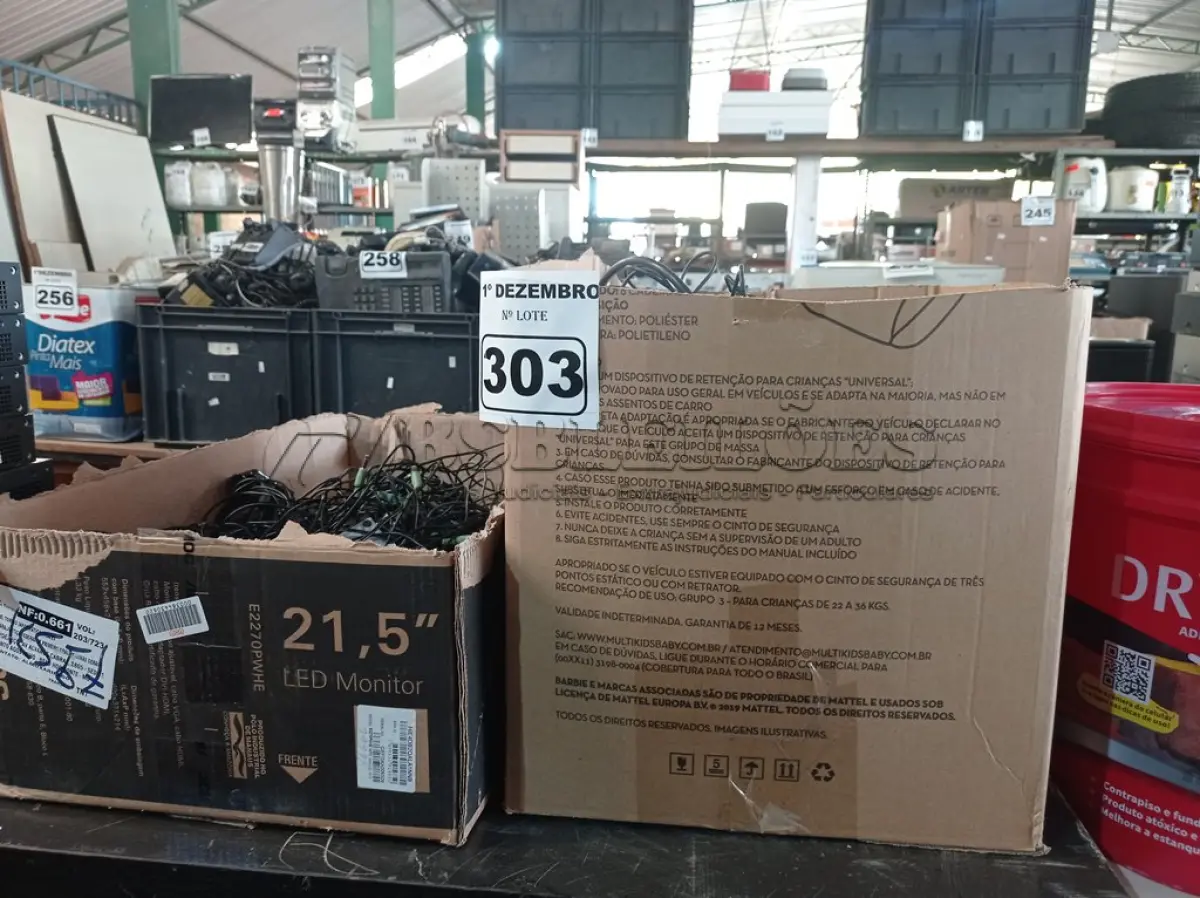 LOTE 303 - 01 LOTE COM VÁRIOS MOUSES E CAIXINHAS DE SOM PARA PC MARCAS E MODELOS DIVERSOS. (NO ESTADO) ATENÇÃO! FAZER A VISITAÇÃO ANTES DE ARREMATAR, NÃO SABEMOS SE FUNCIONA. LEILÃO NÃO TEM GARANTIA E NEM DEVOLUÇÃO, SUJEITO A POSSÍVEIS AVARIAS VISÍVEIS/OCULTAS E/OU AUSÊNCIA DE COMPONENTES.