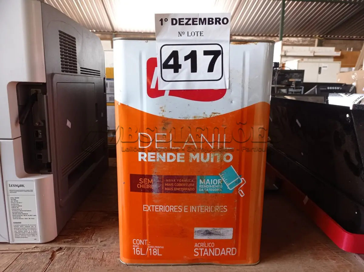 LOTE 417 - 01 LATA DE TINTA IQUINE DELANIL RENDE MUITO 18L SEM A IDENTIFICAÇÃO DA COR. (NO ESTADO) ATENÇÃO! FAZER A VISITAÇÃO ANTES DE ARREMATAR, NÃO SABEMOS SE FUNCIONA. LEILÃO NÃO TEM GARANTIA E NEM DEVOLUÇÃO, SUJEITO A POSSÍVEIS AVARIAS VISÍVEIS/OCULTAS E/OU AUSÊNCIA DE COMPONENTES.
