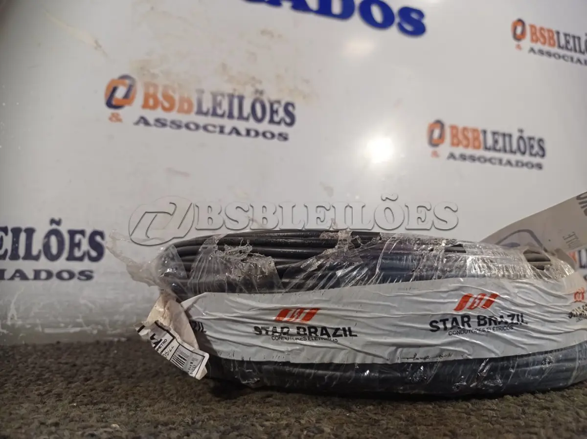 LOTE 300 - 01 ROLO DE CABO FLEXÍVEL 100M 1X4MM NA COR PRETA(NOVO). (NO ESTADO) ATENÇÃO! FAZER A VISITAÇÃO ANTES DE ARREMATAR, NÃO SABEMOS SE FUNCIONA. LEILÃO NÃO TEM GARANTIA E NEM DEVOLUÇÃO, SUJEITO A POSSÍVEIS AVARIAS VISÍVEIS/OCULTAS E/OU AUSÊNCIA DE COMPONENTES.