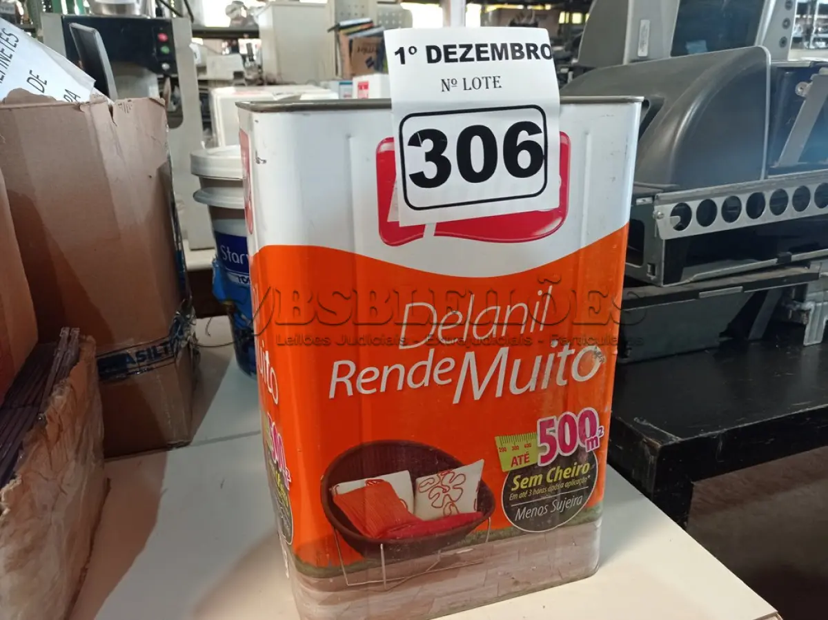 LOTE 306 - 01 LATA DE TINTA IQUINE DELANIL RENDE MUITO 18L FOSCO BASE “C”. (NO ESTADO) ATENÇÃO! FAZER A VISITAÇÃO ANTES DE ARREMATAR, NÃO SABEMOS SE FUNCIONA. LEILÃO NÃO TEM GARANTIA E NEM DEVOLUÇÃO, SUJEITO A POSSÍVEIS AVARIAS VISÍVEIS/OCULTAS E/OU AUSÊNCIA DE COMPONENTES.