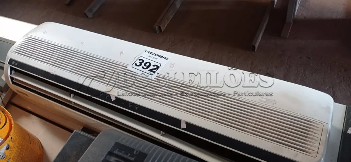 LOTE 392 - 01 EVAPORADORA MARCA LG. (NO ESTADO) ATENÇÃO! FAZER A VISITAÇÃO ANTES DE ARREMATAR, NÃO SABEMOS SE FUNCIONA. LEILÃO NÃO TEM GARANTIA E NEM DEVOLUÇÃO, SUJEITO A POSSÍVEIS AVARIAS VISÍVEIS/OCULTAS E/OU AUSÊNCIA DE COMPONENTES.