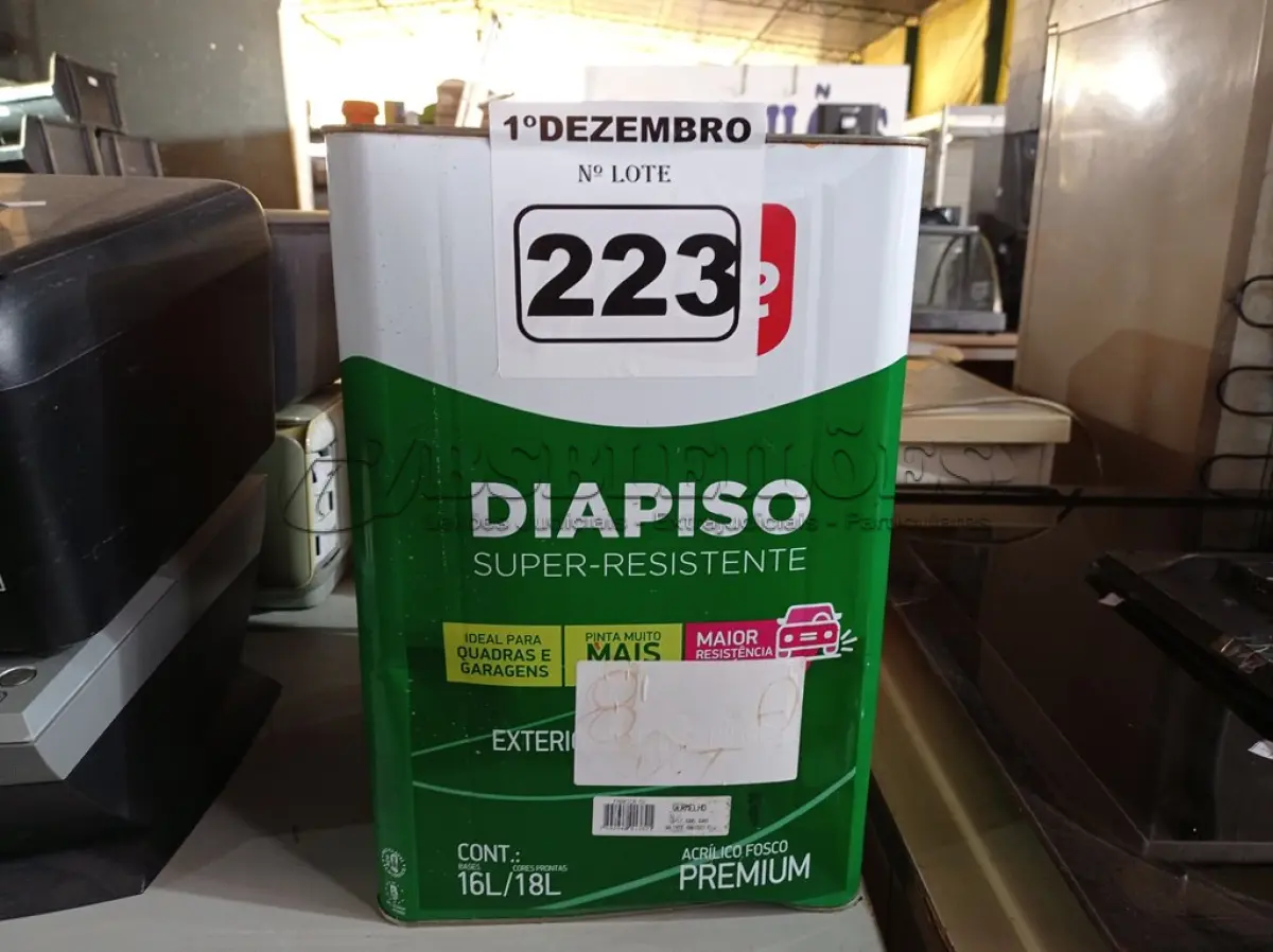 LOTE 223 - 01 LATA DE TINTA IQUINE DIAPISO 18L COR VERMELHO. (NO ESTADO) ATENÇÃO! FAZER A VISITAÇÃO ANTES DE ARREMATAR, NÃO SABEMOS SE FUNCIONA. LEILÃO NÃO TEM GARANTIA E NEM DEVOLUÇÃO, SUJEITO A POSSÍVEIS AVARIAS VISÍVEIS/OCULTAS E/OU AUSÊNCIA DE COMPONENTES.