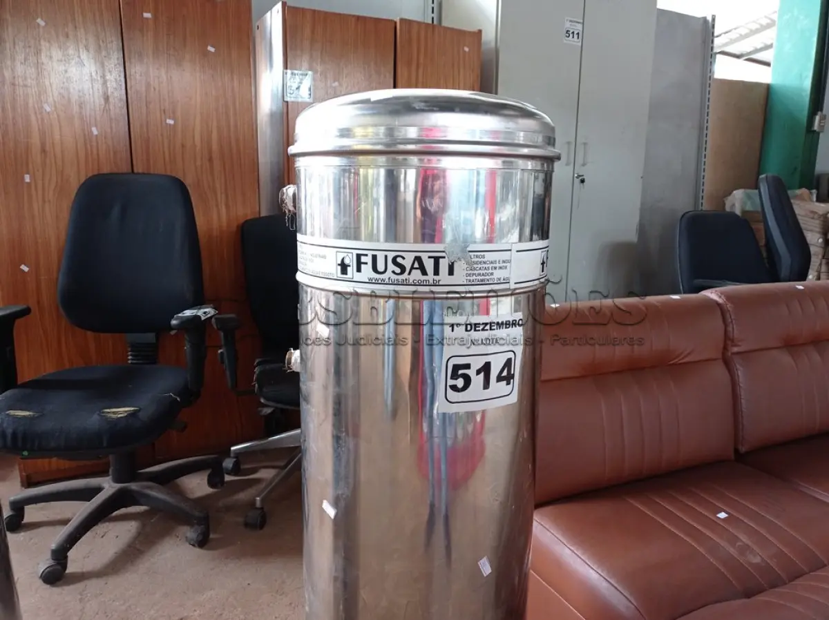 LOTE 514 - 01 FILTRO RESIDENCIAL EM INOX. (NO ESTADO) ATENÇÃO! FAZER A VISITAÇÃO ANTES DE ARREMATAR, NÃO SABEMOS SE FUNCIONA. LEILÃO NÃO TEM GARANTIA E NEM DEVOLUÇÃO, SUJEITO A POSSÍVEIS AVARIAS VISÍVEIS/OCULTAS E/OU AUSÊNCIA DE COMPONENTES.