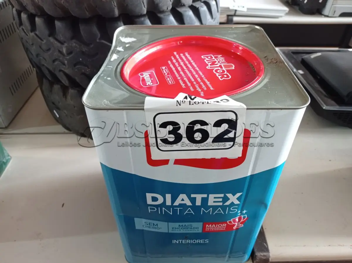 LOTE 362 - 01 LATA DE TINTA IQUINE DIATEX PINTA MAIS 18L FOSCO AVELUDADO COR MARFIM. (NO ESTADO) ATENÇÃO! FAZER A VISITAÇÃO ANTES DE ARREMATAR, NÃO SABEMOS SE FUNCIONA. LEILÃO NÃO TEM GARANTIA E NEM DEVOLUÇÃO, SUJEITO A POSSÍVEIS AVARIAS VISÍVEIS/OCULTAS E/OU AUSÊNCIA DE COMPONENTES.