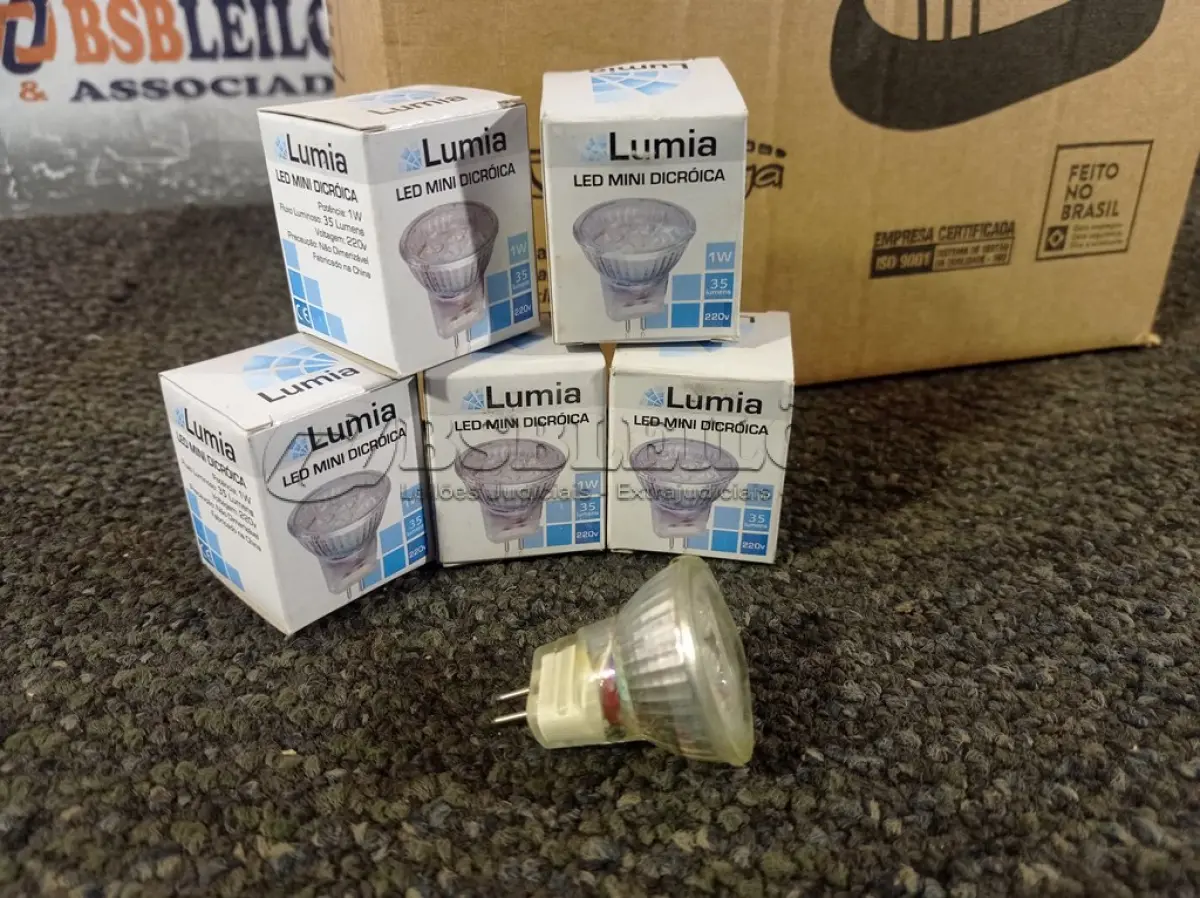 LOTE 110 - 01 LOTE COM APROXIMADAMENTE 80 LÂMPADAS DICROICA 1W 220V. (NO ESTADO) ATENÇÃO! FAZER A VISITAÇÃO ANTES DE ARREMATAR, NÃO SABEMOS SE FUNCIONA. LEILÃO NÃO TEM GARANTIA E NEM DEVOLUÇÃO, SUJEITO A POSSÍVEIS AVARIAS VISÍVEIS/OCULTAS E/OU AUSÊNCIA DE COMPONENTES.