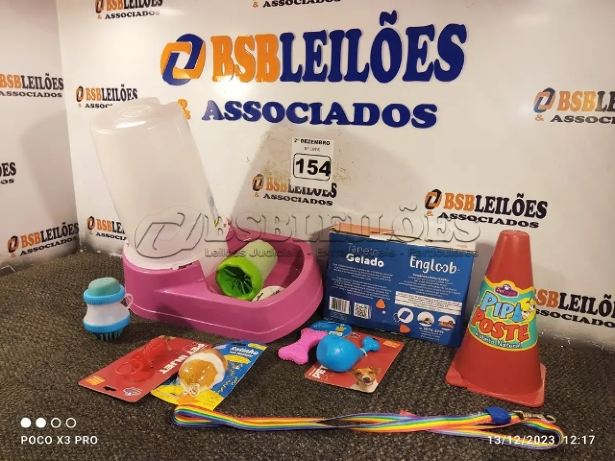 LOTE 154 - 01 LOTE COM VÁRIOS ACESSÓRIOS PARA PET’S. (NO ESTADO) ATENÇÃO! FAZER A VISITAÇÃO ANTES DE ARREMATAR, NÃO SABEMOS SE FUNCIONA. LEILÃO NÃO TEM GARANTIA E NEM DEVOLUÇÃO, SUJEITO A POSSÍVEIS AVARIAS VISÍVEIS/OCULTAS E/OU AUSÊNCIA DE COMPONENTES.