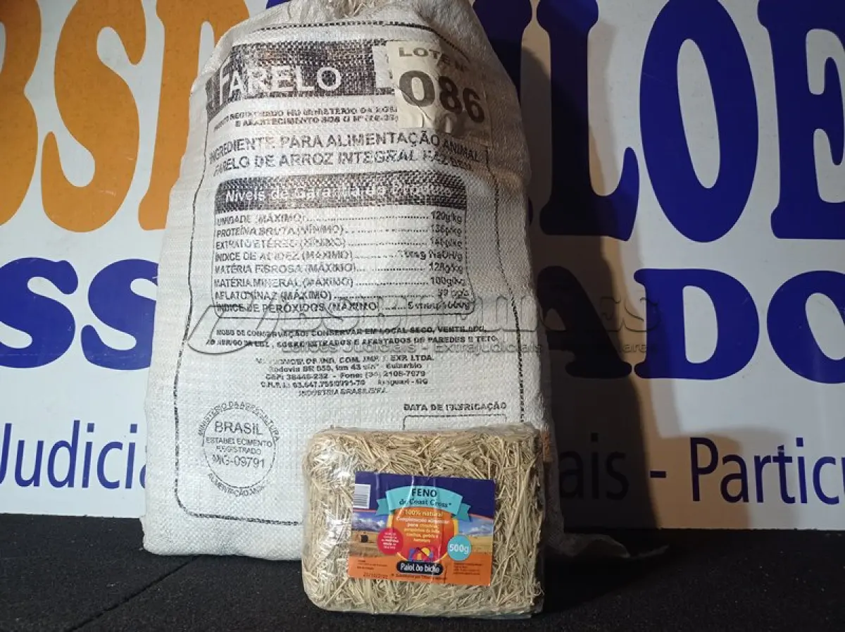 LOTE 086 - 19 - FENOS PARA ROEDORES PRENSADO 500G (NO ESTADO, NÃO SABEMOS SE FUNCIONA. LEILÃO NÃO TEM GARANTIA E NEM DEVOLUÇÃO, SUJEITO A POSSÍVEIS AVARIAS VISÍVEIS/OCULTAS E/OU AUSÊNCIA DE COMPONENTES)