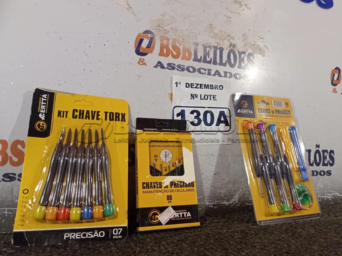 LOTE 130 - 03 KIT’S CHAVES DE PRECISÃO PARA MANUTENÇÃO DE CELULAR. (NO ESTADO) ATENÇÃO! FAZER A VISITAÇÃO ANTES DE ARREMATAR, NÃO SABEMOS SE FUNCIONA. LEILÃO NÃO TEM GARANTIA E NEM DEVOLUÇÃO, SUJEITO A POSSÍVEIS AVARIAS VISÍVEIS/OCULTAS E/OU AUSÊNCIA DE COMPONENTES.