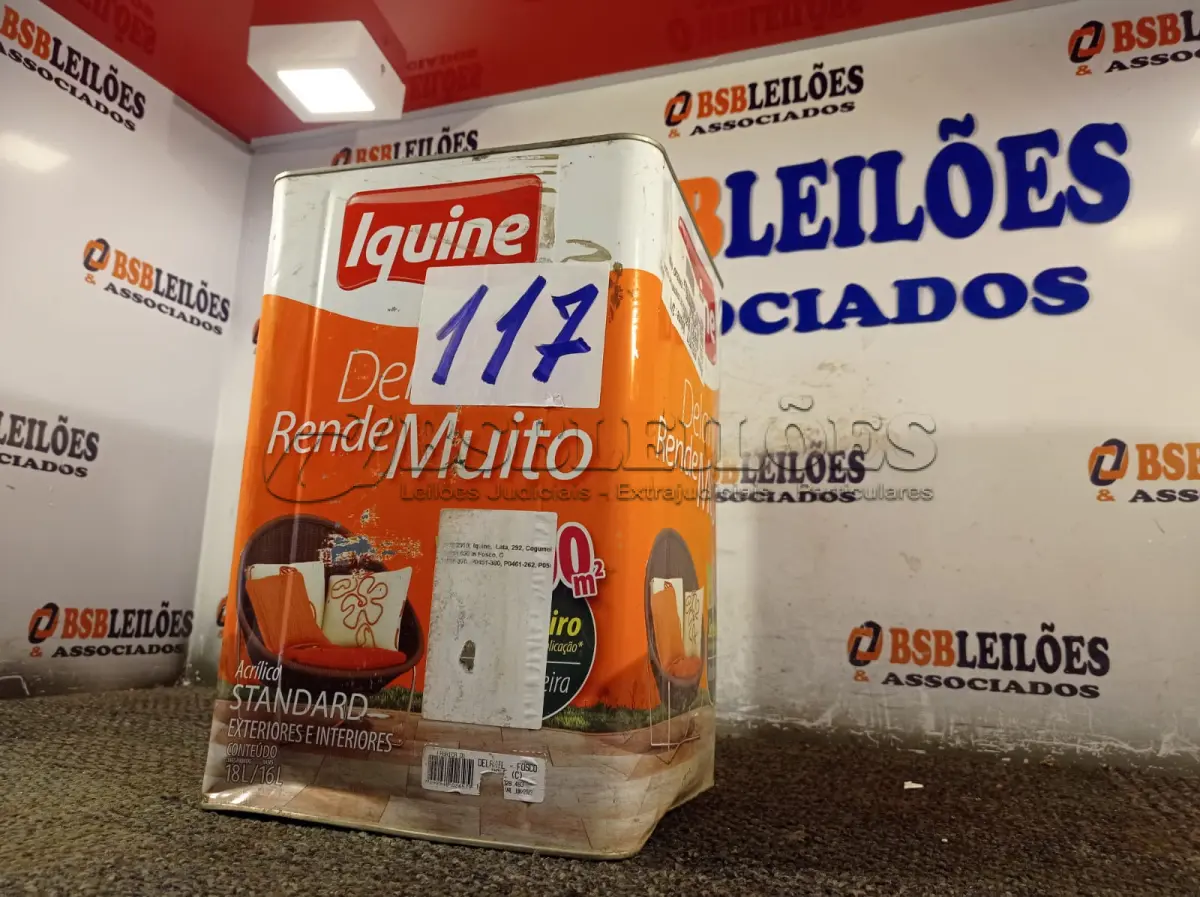 LOTE 117 - 01 LATA DE TINTA IQUINE 18L. (NO ESTADO, NÃO SABEMOS SE FUNCIONA. LEILÃO NÃO TEM GARANTIA E NEM DEVOLUÇÃO).