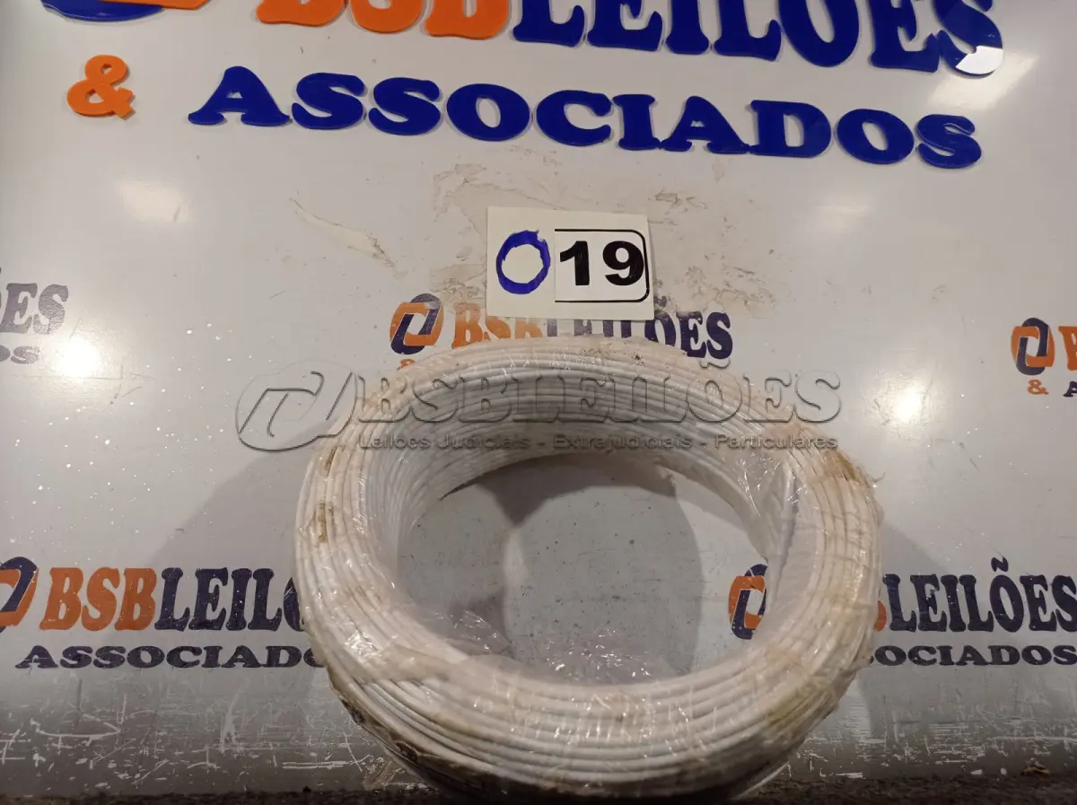 LOTE 019 - 01 ROLO DE CABO FLEXÍVEL 100M 1X2,5MM COR BRANCA STAR BRAZIL COM SELO INMETRO. (NOVO). (NO ESTADO, NÃO SABEMOS SE FUNCIONA. LEILÃO NÃO TEM GARANTIA E NEM DEVOLUÇÃO).