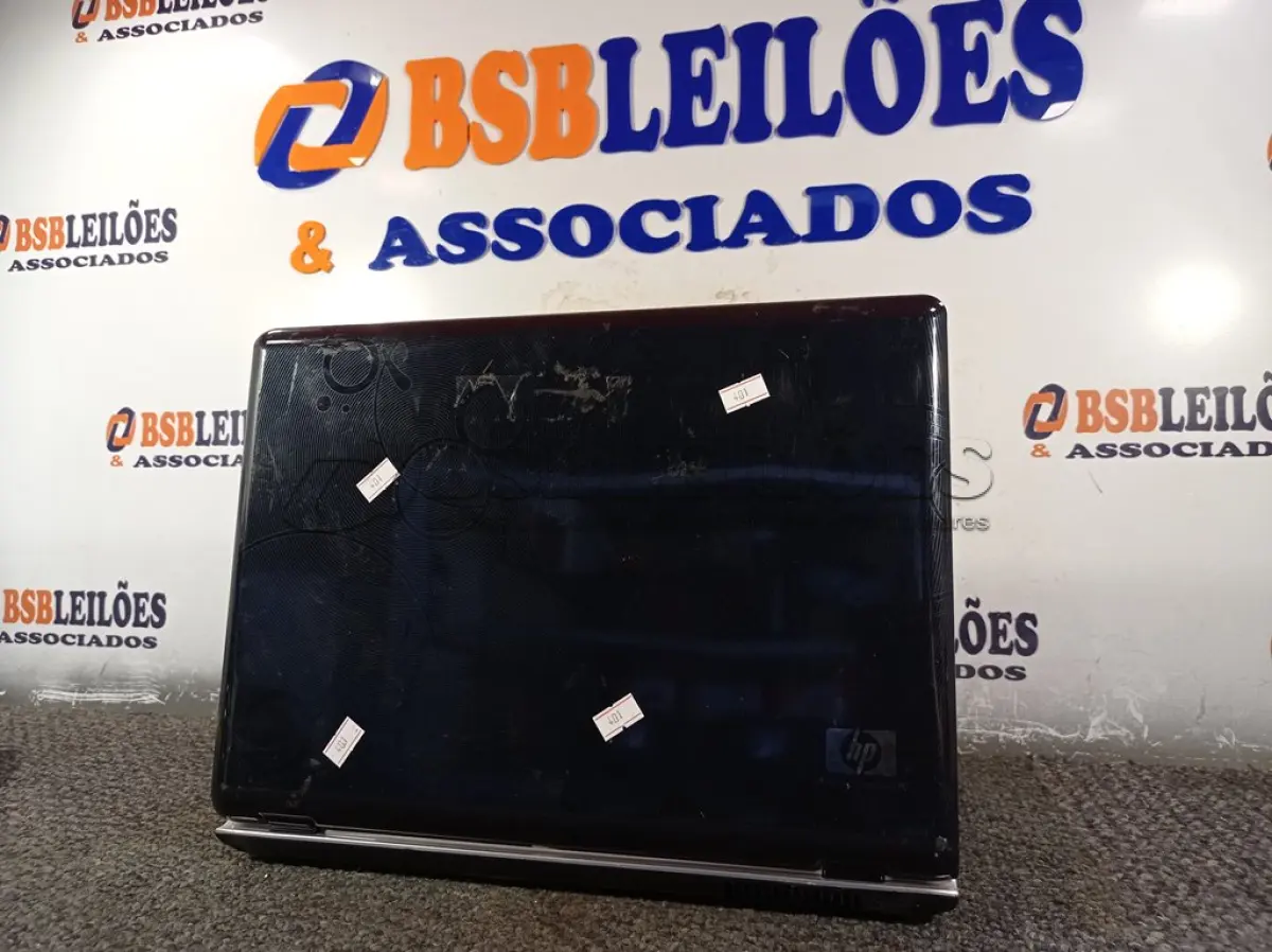 LOTE 035 - 01 NOTEBOOK MARCA HP. (NO ESTADO) ATENÇÃO! FAZER A VISITAÇÃO ANTES DE ARREMATAR, NÃO SABEMOS SE FUNCIONA. LEILÃO NÃO TEM GARANTIA E NEM DEVOLUÇÃO, SUJEITO A POSSÍVEIS AVARIAS VISÍVEIS/OCULTAS E/OU AUSÊNCIA DE COMPONENTES.