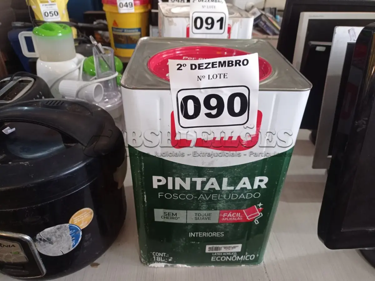LOTE 090 - 01 LATA DE TINTA IQUINE PINTALAR INTERIORES 18L FOSCO AVELUDADO BRANCO NEVE. (NO ESTADO) ATENÇÃO! FAZER A VISITAÇÃO ANTES DE ARREMATAR, NÃO SABEMOS SE FUNCIONA. LEILÃO NÃO TEM GARANTIA E NEM DEVOLUÇÃO, SUJEITO A POSSÍVEIS AVARIAS VISÍVEIS/OCULTAS E/OU AUSÊNCIA DE COMPONENTES.