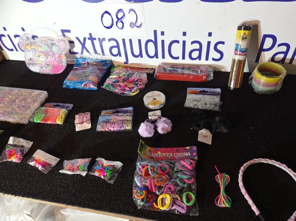 LOTE 082 - 21 – ITENS INFANTIL DIVERSOS.(APROXIMADAMENTE) (NO ESTADO, NÃO SABEMOS SE FUNCIONA. LEILÃO NÃO TEM GARANTIA E NEM DEVOLUÇÃO, SUJEITO A POSSÍVEIS AVARIAS VISÍVEIS/OCULTAS E/OU AUSÊNCIA DE COMPONENTES)