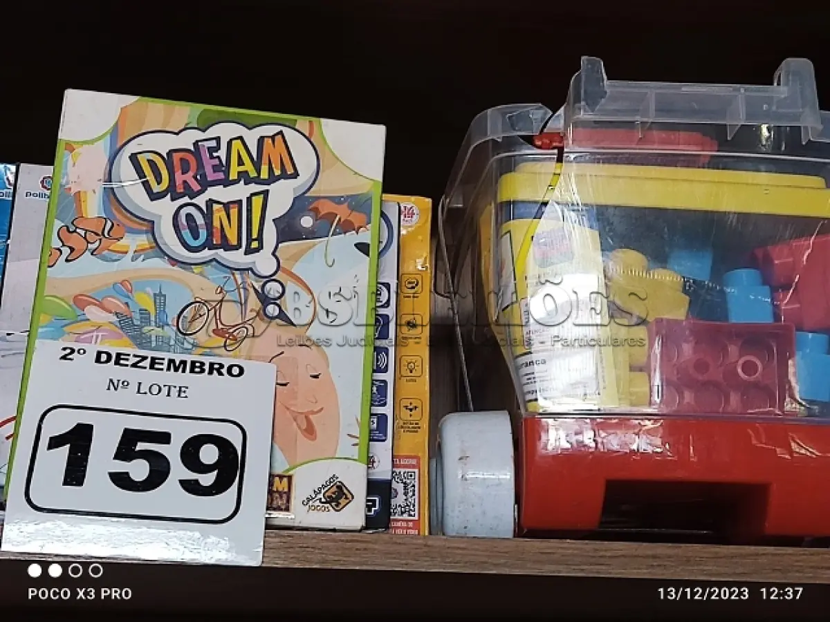 LOTE 159 - 01 LOTE COM BRINQUEDOS DIVERSOS. (NO ESTADO) ATENÇÃO! FAZER A VISITAÇÃO ANTES DE ARREMATAR, NÃO SABEMOS SE FUNCIONA. LEILÃO NÃO TEM GARANTIA E NEM DEVOLUÇÃO, SUJEITO A POSSÍVEIS AVARIAS VISÍVEIS/OCULTAS E/OU AUSÊNCIA DE COMPONENTES.