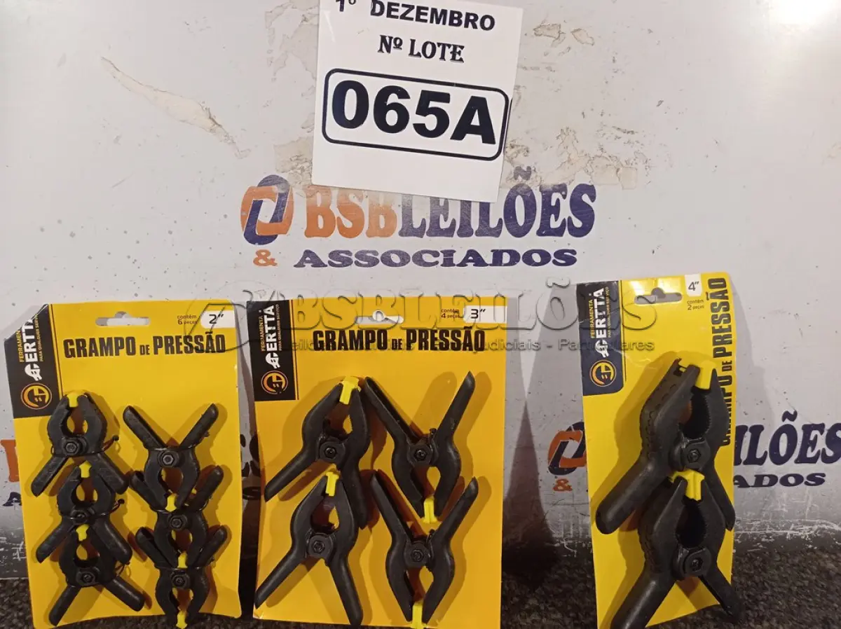 LOTE 065 - 03 KITS DE GRAMPOS DE PRESSÃO. (NO ESTADO) ATENÇÃO! FAZER A VISITAÇÃO ANTES DE ARREMATAR, NÃO SABEMOS SE FUNCIONA. LEILÃO NÃO TEM GARANTIA E NEM DEVOLUÇÃO, SUJEITO A POSSÍVEIS AVARIAS VISÍVEIS/OCULTAS E/OU AUSÊNCIA DE COMPONENTES.
