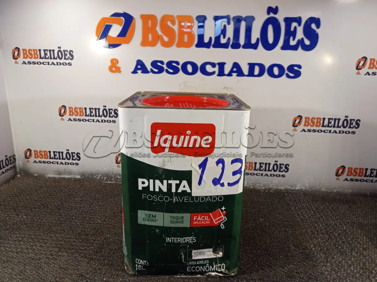 LOTE 123 - 01 LATA DE TINTA PARA PISO IQUINE 18L. (NO ESTADO, NÃO SABEMOS SE FUNCIONA. LEILÃO NÃO TEM GARANTIA E NEM DEVOLUÇÃO).
